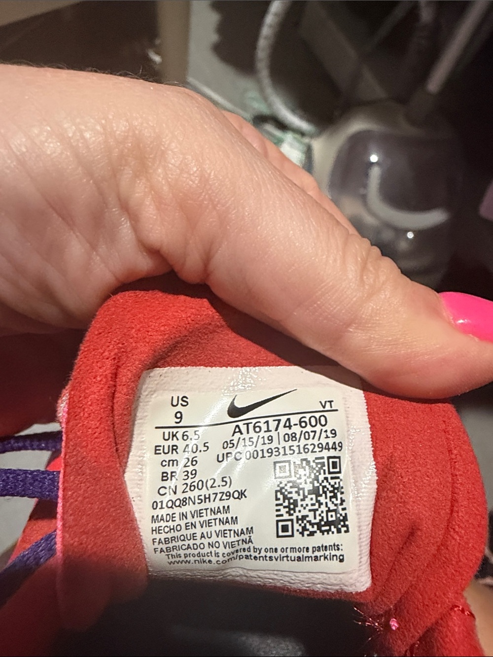 Nike Red and Pink Air-Cushioned Sneakers - Picture 4 of 4